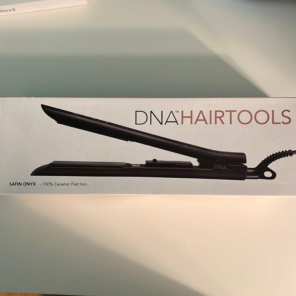 DNA Hair Tools Satin Onyx Ceramic Straightener